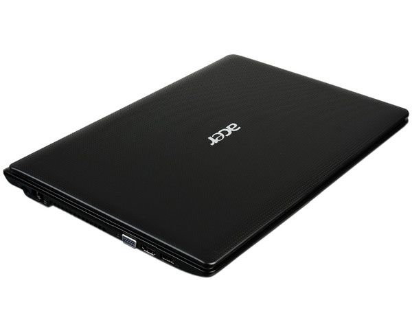 Laptop Acer Aspire 4251-1459:
Procesador AMD V120 (2.20 GHz),
Memoria de 2GB, Disco Duro de 160GB,
Pantalla LCD de 14