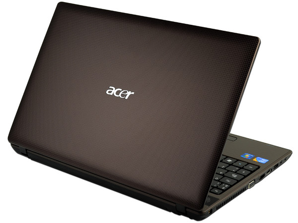 Laptop Acer Aspire 5742-6402: 
Procesador Intel Core i3 380M (2.53GHz), 
Memoria de 2GB DDR3, Disco Duro 250GB, 
Video Intel HD Graphics, DVD-SuperMulti DL, 
Pantalla HD LED de 15.6