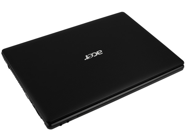 Laptop Acer Aspire 4253-BZ625:
Procesador AMD E-350 (1.6 GHz),
Memoria de 3GB DDR3, Disco Duro de 320GB,
Video Radeon HD 6310, DVD±RW/DL,
Pantalla de 14