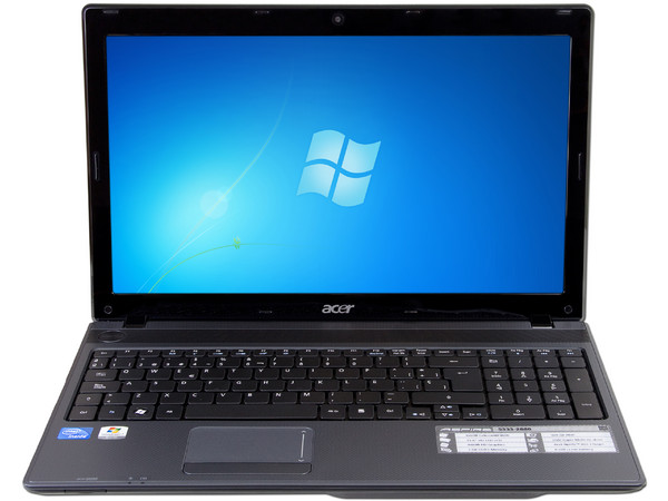 Laptop Acer Aspire AS5333-2880:
Procesador Intel Celeron P4600 (2.0 GHz),
Memoria de 2GB DDR3, Disco Duro de 320GB,
Pantalla HD LED de 15.6