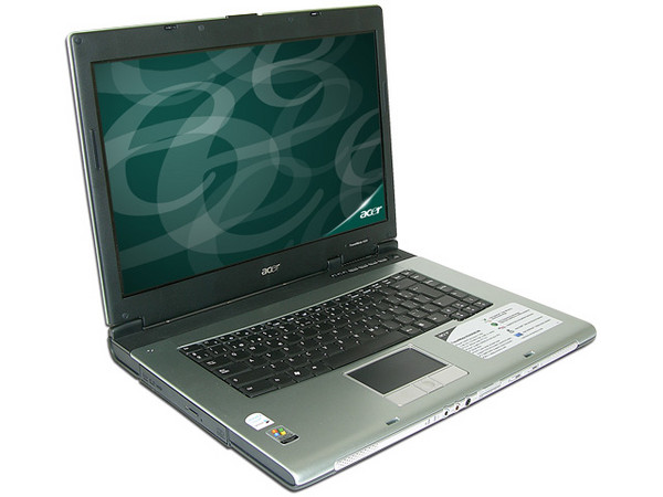 Portátil Acer TravelMate 4220:
Procesador Intel Core Solo T1350(1.83Ghz),
Memoria de 512MB DDRII, Disco Duro de 100GB,
Pantalla TFT de 15.4