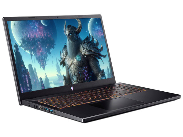 Laptop Gamer Acer Nitro V:
CPU Intel Core i7 13620H (hasta 4.9 GHz),
Memoria 16GB DDR4,
SSD 512GB,
Pantalla de 15.6