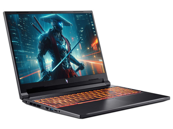 Laptop Gamer Acer Nitro V: 
Procesador Intel Core 7 240H (hasta 5.2 GHz), 
Memoria de 32GB DDR5, 
SSD de 512GB, 
Pantalla de 16