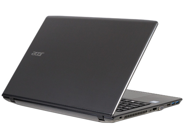 Laptop Acer Aspire E5-575-72N3:
Procesador Intel Core i7 7500U (hasta 3.50 GHz),
Memoria de 8GB DDR4,
Disco Duro de 1TB,
Pantalla de 15.6