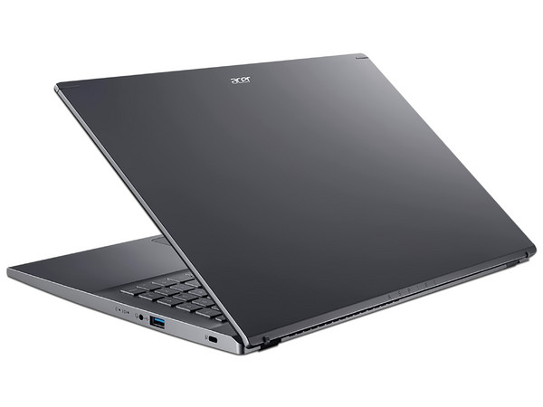 Laptop Acer Aspire 5 A5155759U9:
Procesador Intel Core i5 1235U (hasta 4.4 GHz),
Memoria de 8GB DDR4,
SSD de 512GB,
Pantalla de 15.6