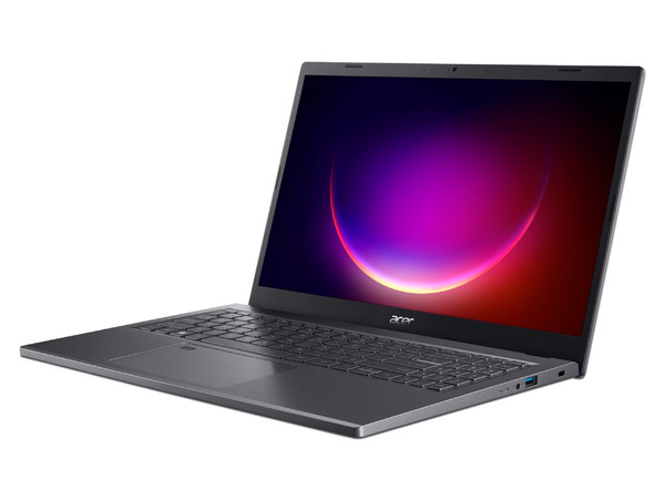 Laptop Acer Aspire 5 15: 
Procesador Intel Core i7 1355U (hasta 5.0 GHz), 
Memoria de 32GB DDR5, 
SSD de 1TB, 
Pantalla de 15.6