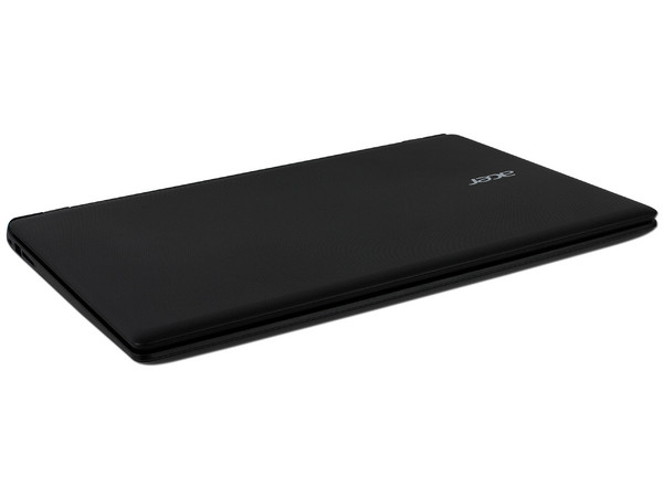 Laptop Acer ES1 (ES1-511-C4TC):
Procesador Intel Celeron N2830 (hasta 2.41 GHz),
Memoria de 2 GB DDR3, D.D. de 500 GB,
Pantalla LED de 15.6