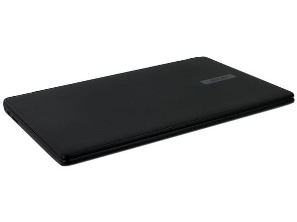 Laptop Acer ES1 (ES1-512-C28V):
Procesador Intel Celeron N2840 (hasta 2.58 GHz),
Memoria de 2 GB DDR3L, D.D. de 500 GB,
Pantalla LED de 15.6
