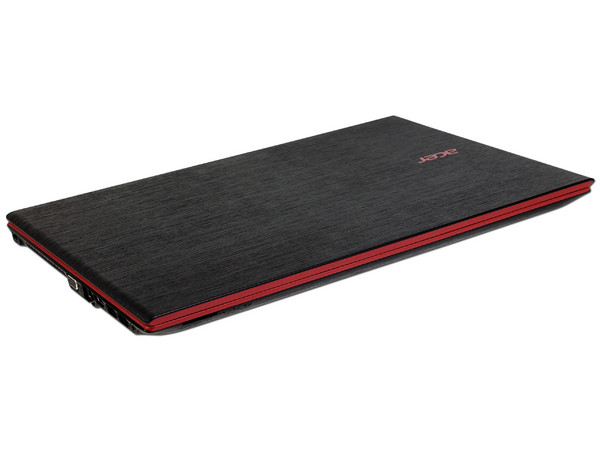 Laptop Acer Aspire E5-573-50CJ:
Procesador Intel Core i5 5200U (hasta 2.7 GHz),
Memoria de 8GB DDR3L,
Disco Duro de 1TB,
Pantalla de 15.6