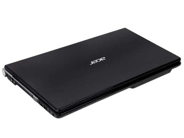 Laptop Acer Aspire V3-471-6867:
Procesador Intel Core i5-3210M (hasta 3.1 GHz) 3ra Generación,
Memoria de 4 GB DDR3, D.D. de 750 GB,
Pantalla LED 14