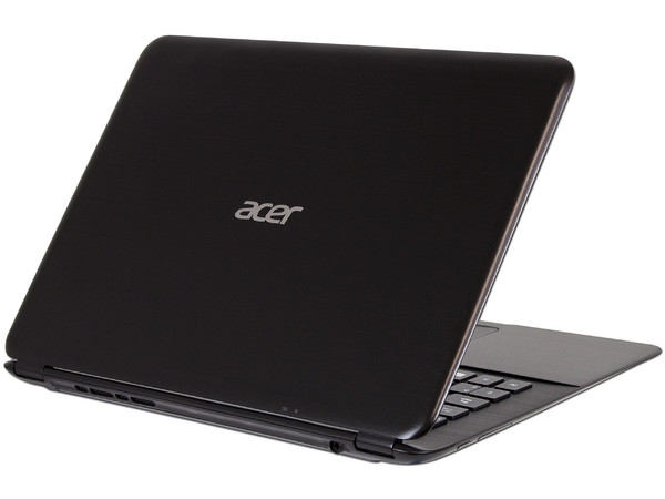 Ultrabook Acer Aspire S5-391-6454:
Procesador Intel Core i5-3317UM (1.70 GHz) 3ra Generación,
Memoria de 4GB DDR3, SSD de 128GB,
Pantalla LED de 13.3