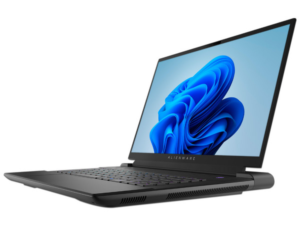 Laptop Gamer DELL Alienware M16R1: 
Procesador Intel Core i7-13700HX (hasta 5.0 GHz), 
Memoria de 16GB DDR4, 
SSD de 1TB, 
Pantalla de 15.6