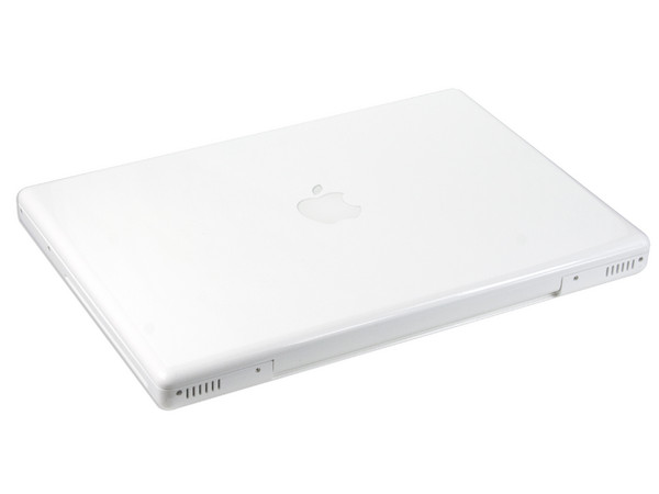 MacBook Apple:
Procesador Intel Core 2 Duo a 2.13GHz,
Memoria de 2GB DDR II, Disco Duro de 160GB,
Pantalla de 13.3
