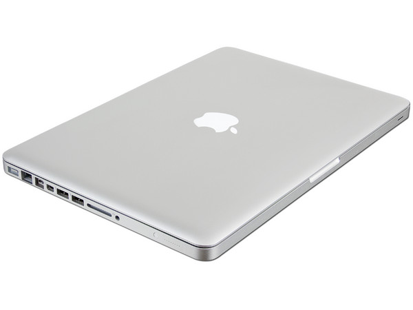 MacBook Pro Apple :
Procesador Intel Core 2 Duo a 2.66GHz,
Memoria de 4GB DDR III, Disco Duro de 250GB,
Pantalla de 13.3