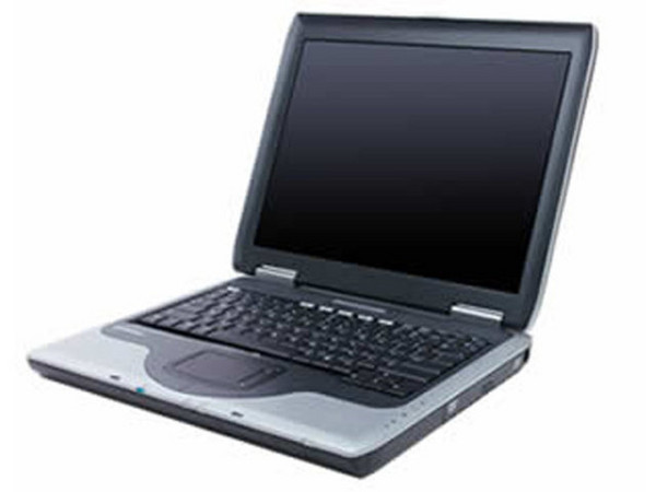 Portátil Compaq Presario 2130LA con
Procesador AMD Athlon XP 2400+,
Memoria de 256 MB DDR, Pantalla de 15Pulg.
Disco Duro de 30GB, DVD-ROM y CD-RW (combo)
Floppy de 1.44 MB, Modem 56K y Red 10/100Mbps