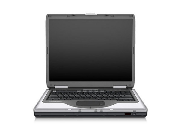 Portátil Compaq Presario 2200LA,
Procesador Intel Celeron M 330 (1.40 GHz, 512K cache, 400 MHz),
Memoria de 256 MB DDR, Pantalla de 15Pulg.
Disco Duro de 40GB, DVD-ROM y CD-RW (combo),
Modem 56K y Red 10/100Mbps