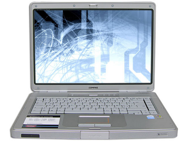 Portátil Compaq Presario C315LA,
Procesador Intel Celeron M 420 (1.6 GHz),
Memoria de 256 MB DDRII, Pantalla TFT/XGA de 15.4