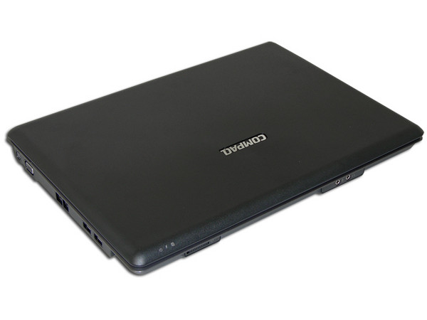 Portátil Compaq Presario F502LA,
Procesador Mobile AMD Sempron 3400+ (1.8 GHz),
Memoria 256 MB DDRII, Pantalla TFT/WXGA de 15.4