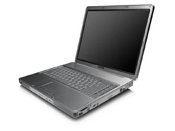 Portátil Compaq Presario M2318LA,
Procesador Intel Centrino Pentium M725 (1.6 GHz),
Memoria de 512 MB DDR, Pantalla TFT/XGA de 15