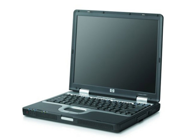 Portátil Compaq Business nx5000
Procesador Intel Pentium M de 1.5 GHz,
Memoria de 512 MB DDR, Pantalla de 15Pulg.
Disco Duro de 40GB, DVD-ROM y CD-RW (combo)
Floppy de 1.44 MB, Modem 56K y Red 10/100Mbps