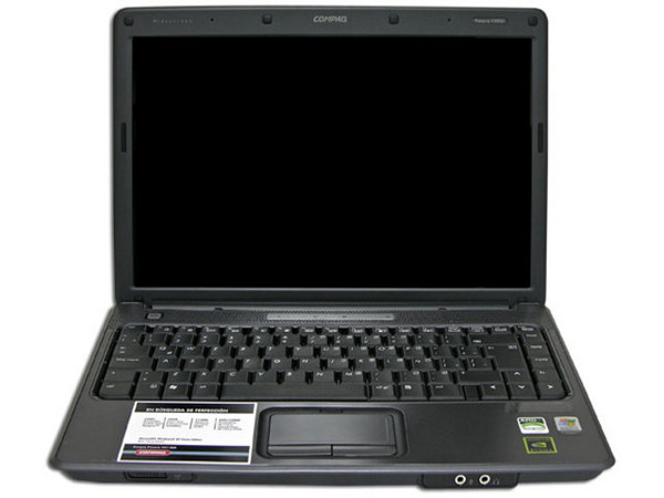 Portátil Compaq Presario V3115LA,
Procesador Mobile AMD Sempron 3400+ (1.8GHz),
Memoria de 512MB DDR2, Pantalla de 14.1