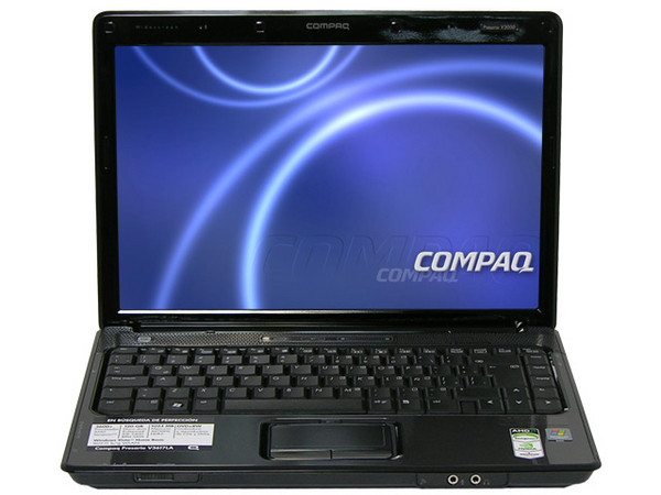 Portátil Compaq Presario V3617LA,
Procesador Mobile AMD Sempron 3600+ (2.0 GHz),
Memoria 1GB DDRII, Pantalla TFT/WXGA de 14.1