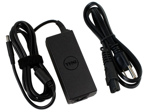 Laptop DELL Inspiron 15-5567:
Procesador Intel Core i5 7200U (3.10 GHz),
Memoria de 8GB DDR4,
Disco Duro de 1TB,
Pantalla de 15.6