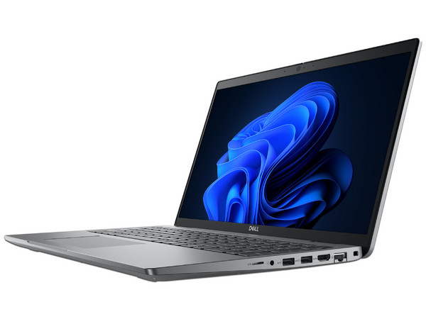 Workstation DELL Precision 3591: 
Procesador Intel Core Ultra 7  155H (hasta 4.8 GHz), 
Memoria de 16GB DDR5, 
SSD de 512GB, 
Pantalla de 15.6