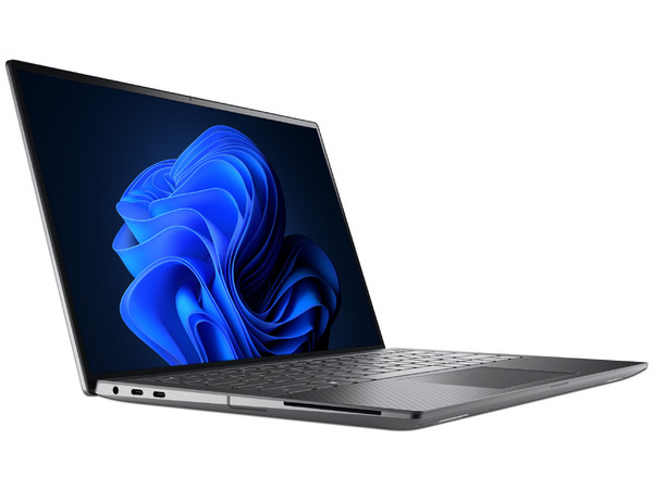 Workstation DELL Precision 5490: 
Procesador Intel Core Ultra 5 135H (hasta 4.6 GHz), 
Memoria de 16GB DDR5, 
SSD de 512GB, 
Pantalla de 14