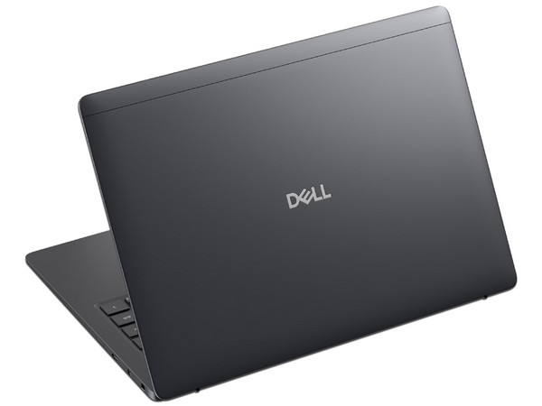 Laptop DELL Pro 7 P714260:
Procesador Intel Core Ultra 7 365 (hasta 4.8 GHz),
Memoria de 32GB LPDDR5,
SSD de 1TB,
Pantalla de 14
