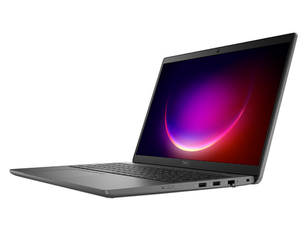 Laptop DELL Latitude 3540:
Procesador Intel Core i7 1355U (hasta 5.0 GHz),
Memoria de 16GB DDR4,
SSD de 512GB,
Pantalla de 15