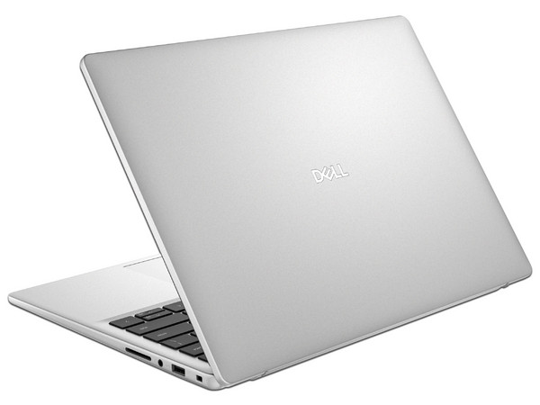 Laptop DELL Pro 14 Essential: 
Procesador AMD Ryzen 7 Pro 250 (hasta 5.1 GHz), 
Memoria de 16GB DDR5, 
SSD de 512GB, 
Pantalla de 14