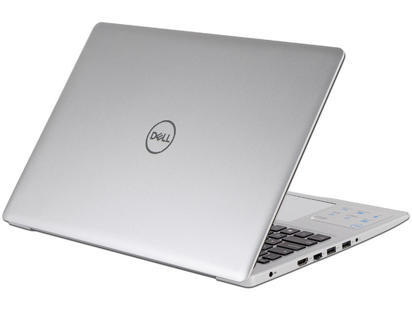 Laptop DELL Inspiron 15-5570:
Procesador Intel Core i7 7500U (hasta 3.50GHz),
Memoria de 20GB (16GB de Intel Optane),
Disco Duro de 1TB,
Pantalla de 15.6