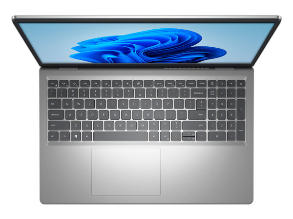 Laptop DELL Inspiron 3535:
Procesador AMD Ryzen 5 7520U (Hasta 4.3 GHz),
Memoria de 8GB LPDDR5,
SSD de 512GB,
Pantalla de 15.6
