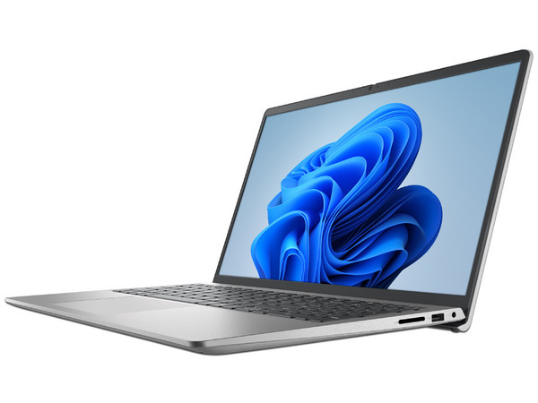 Laptop DELL Inspiron 3530:
Procesador Intel Core i5 1334U (hasta 4.6 GHz),
Memoria de 16GB DDR4,
SSD de 1TB,
Pantalla de 15.6