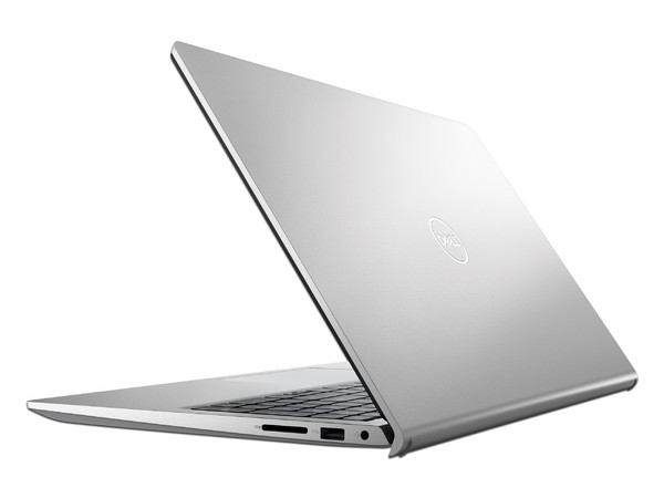 Laptop DELL Inspiron 3520: 
Procesador Intel Core i7 1255U (hasta 4.7 GHz), 
Memoria de 32GB DDR4, 
SSD de 2TB, 
Pantalla de 15.6