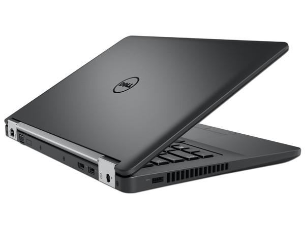 Laptop DELL Latitude E5470:
Procesador Intel Core i5 6440HQ (hasta 3.5 GHz),
Memoria de 4GB DDR3L,
Disco Duro de 500GB,
Pantalla de 14