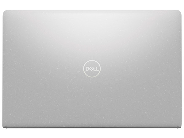 Laptop DELL Inspiron 15 3520:
Procesador Intel Core i5 1235U (hasta 4.4 GHz),
Memoria de 8GB DDR4,
SSD de 256GB,
Pantalla de 15.6