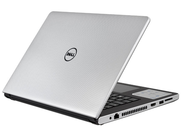 Laptop DELL INSPIRON 14-5458 :
Procesador Intel Core i5-5200U (hasta 2.7 GHz),
Memoria de 4 GB DDR3L, D. D. de 1TB,
Pantalla LED de 14