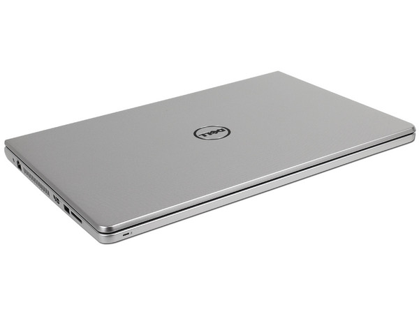 Laptop DELL INSPIRON 15-5558:
Procesador Intel Core i7-5500U (hasta 3.0GHz) 5ta Gen.,
Memoria de 8 GB DDR3L, D.D. de 1TB,
Pantalla LED de 15.6
