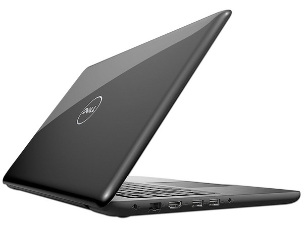 Laptop DELL Inspiron 5567:
Procesador Intel Core i5 7200U (hasta 3.10 GHz),
Memoria de 8GB DDR4,
Disco Duro de 1TB,
Pantalla de 15.6