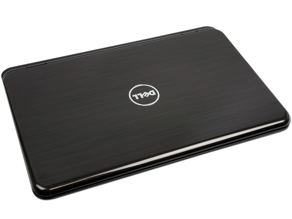 Laptop Dell Inspiron 15R (I5Ri524_664LABLK):
Procesador Intel Core i5-2410M (2.30 GHz),
Memoria de 6GB DDR3, D. D. de 640GB,
Intel HD Graphics, Pantalla HD LED de 15.6