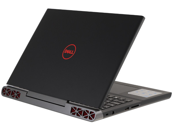 Laptop DELL Inspiron Gaming 15-7567:
Procesador Intel Core i7 7700HQ (hasta 3.80 GHz),
Memoria de 16GB DDR4,
Disco Duro de 1TB,
SSD de 128GB,
Pantalla de 15.6