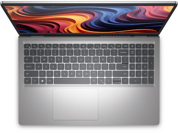 Laptop DELL 15 JMF3D:
Procesador AMD Ryzen 5 7520U (hasta 4.3 GHz),
Memoria de 8GB LPDDR5, 
SSD 512GB, 
Pantalla de 15.6
