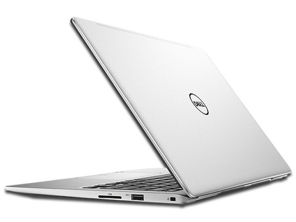Laptop DELL Inspiron 13-7380:
Procesador Intel Core i7 8565U (hasta 4.60 GHz),
Memoria de 16GB DDR4,
SSD de 512GB,
Pantalla de 13.3