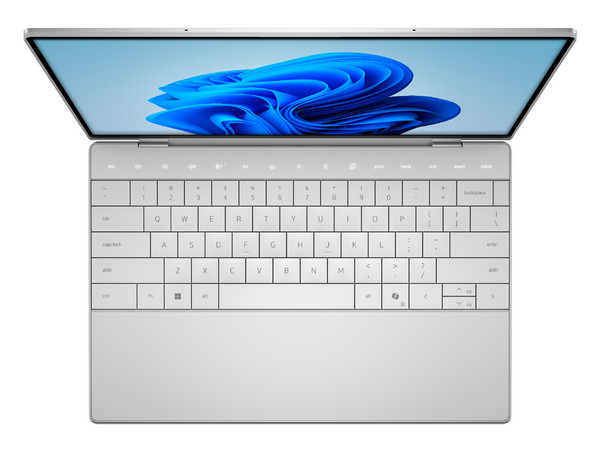 Laptop DELL XPS 9340: 
Procesador Intel Core Ultra i7 155H (hasta 4.8 GHz), 
Memoria de 16GB DDR5, 
SSD de 512GB, 
Pantalla de 13.4
