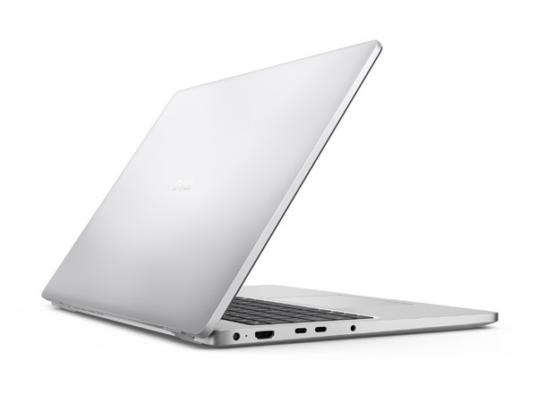 Laptop DELL Pro PC16250:
Procesador Intel Core Ultra 7 255U (hasta 5.2 GHz),
Memoria de 16GB DDR5,
SSD de 512GB,
Pantalla de 16
