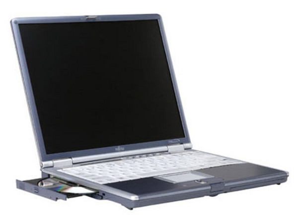 Portatil Fujitsu-Siemens LifeBook S6010, Pentium3 1.0Ghz,
256Mb en RAM, 40GB en DD, CD-RW/DVD, 
Pantalla de 13.3Pulg. Incluye Puerto replicador.