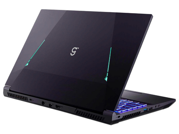 Laptop Gamer GHIA Libero LB16GI5: 
Procesador Intel Core i5 12450H (hasta 4.4 GHz), 
Memoria de 16GB DDR4, 
SSD de 512GB, 
Pantalla de 15.6