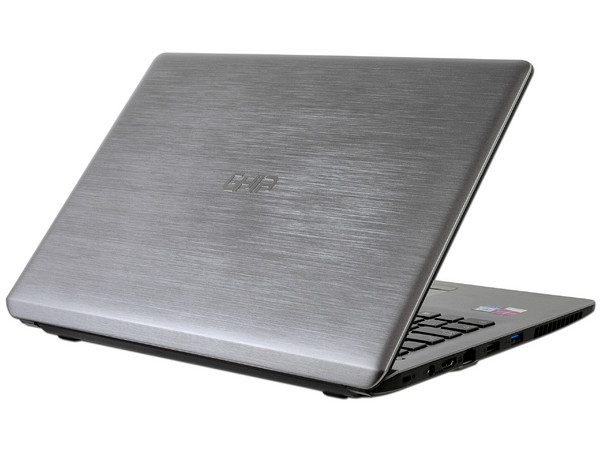 Laptop GHIA LIBERO: 
Procesador Intel Celeron N2840 (hasta 2.58 GHz),
Memoria de 2 GB DDR3L, Disco Duro 500 GB, 
Pantalla LED de 14